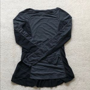 Lululemon top size 6